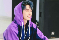 学霸明星女朋友爆料吃瓜,女朋友爆料背后的甜蜜与酸辣